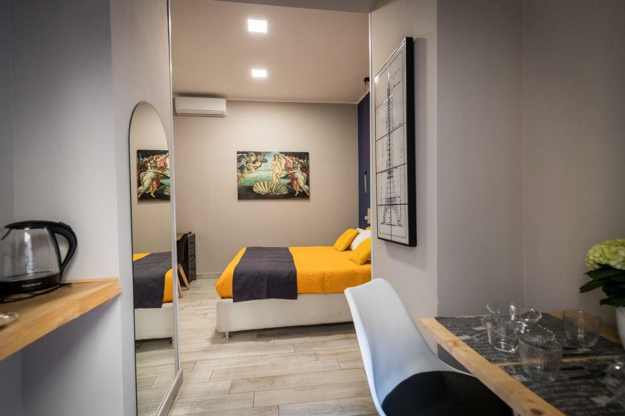 Bed & Breakfast I Maestri Naples